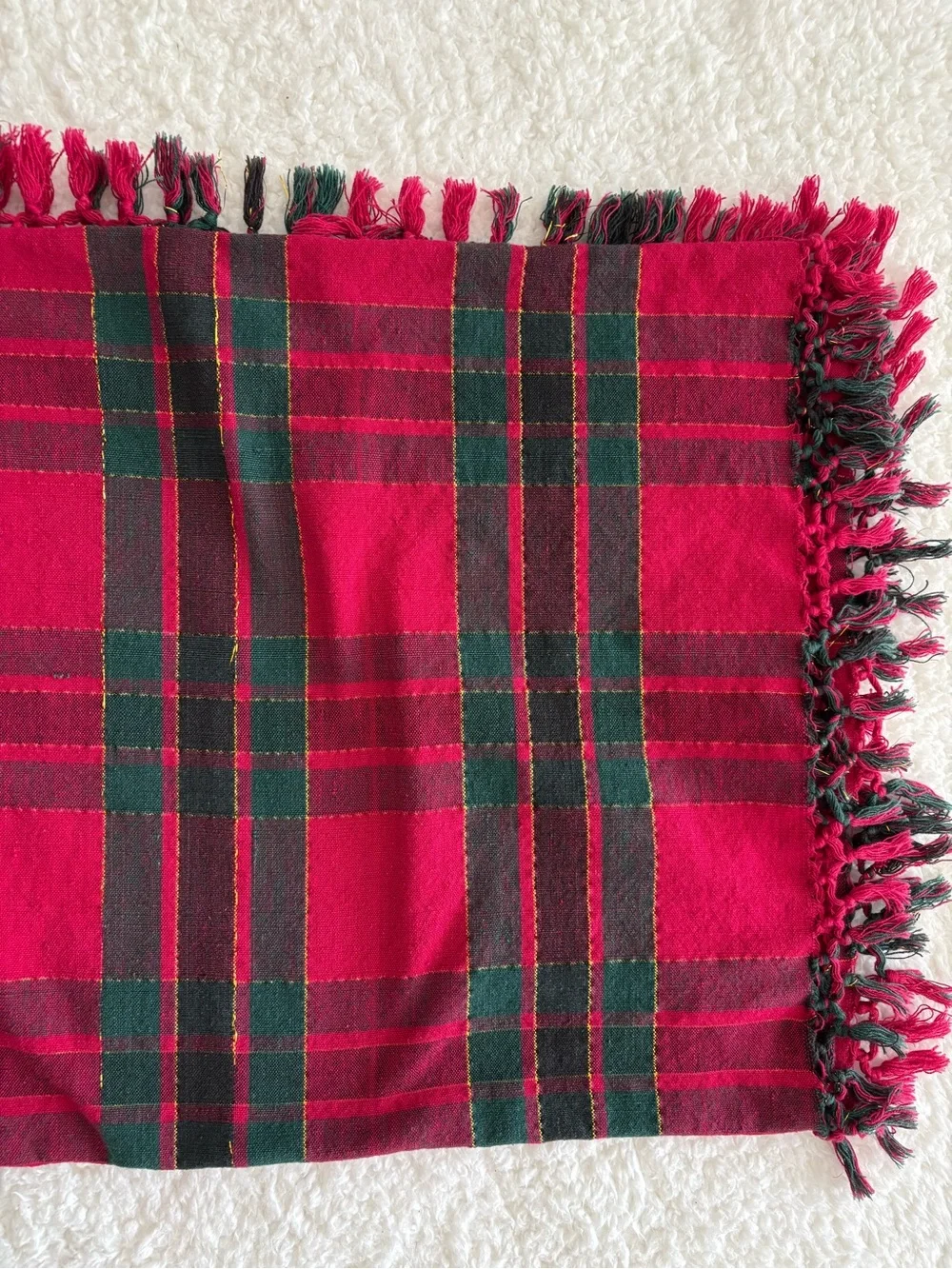 Red Green Tartan Plaid Fringed Tablecloth Table Cover 61x46” Made in India